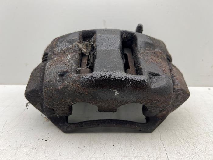 Remklauw (Tang) links-voor van een Renault Master, Gebruikt, -, Renault, -