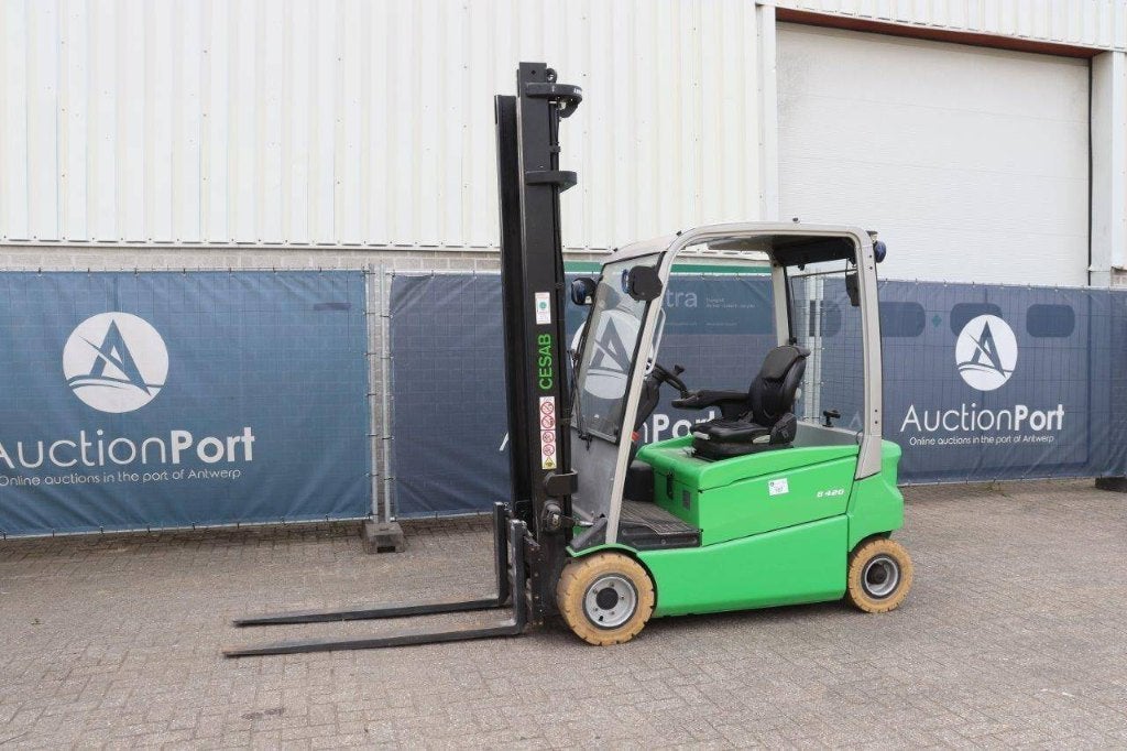 Veiling: Heftrucks en Reachtrucks, Ophalen, Diesel, Heftruck