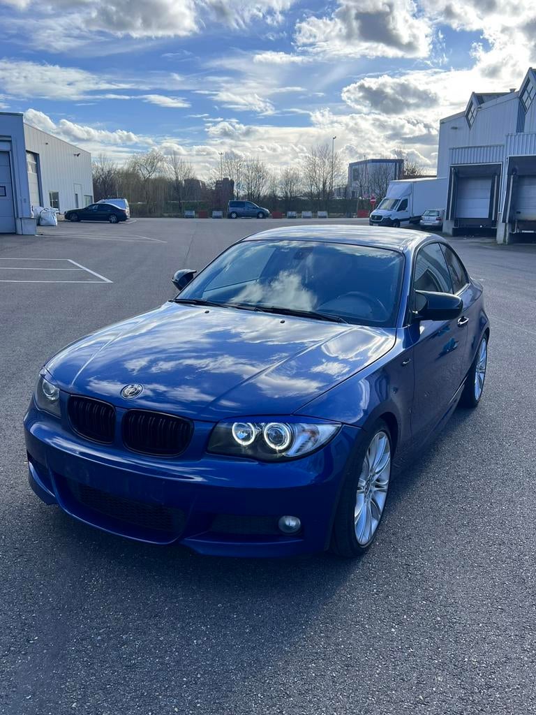 Bmw 118D Coupe Gekeurd voor verkoop!, Auto's, BMW, Euro 5, Zwart, Blauw, Leder en Stof