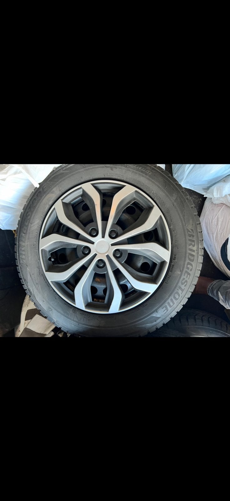 Kit Hiver pour VW Tiguan !!! Pneu Bridgestone 17’’ !!!, Enlèvement, Pneus hiver, Pneu(s)