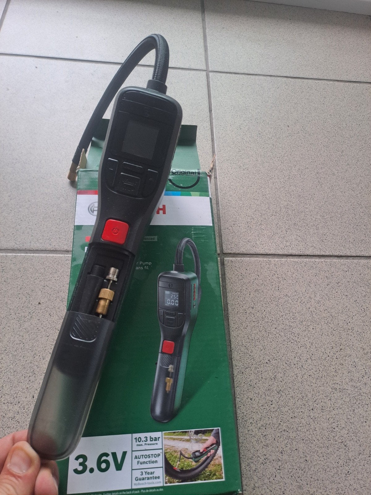 Compressor Bosch draagbaar, Fietsen en Brommers, Ophalen of Verzenden, Zo goed als nieuw