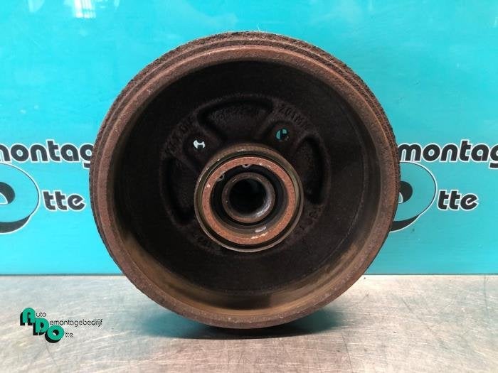 Tambour de frein arrière d'un Opel Agila (Agila 08-), -, Opel, 3 mois de garantie, Utilisé