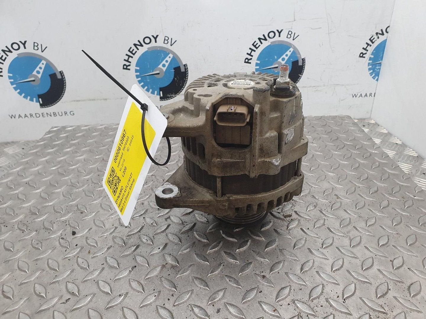 MITSUBISHI L200 DYNAMO 2018, Auto-onderdelen, Motor en Toebehoren, Ophalen of Verzenden, Gebruikt, Stiba lid