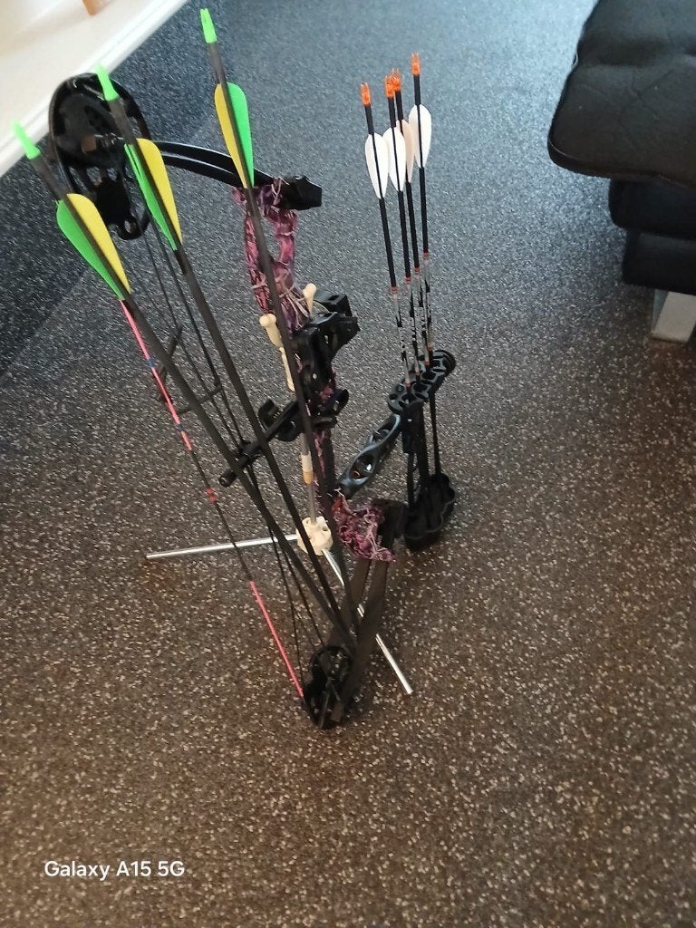 Jeugd /Dames Handboog Compound PSE Kleur roze voor 130 euro., Ophalen, Zo goed als nieuw, Compoundboog