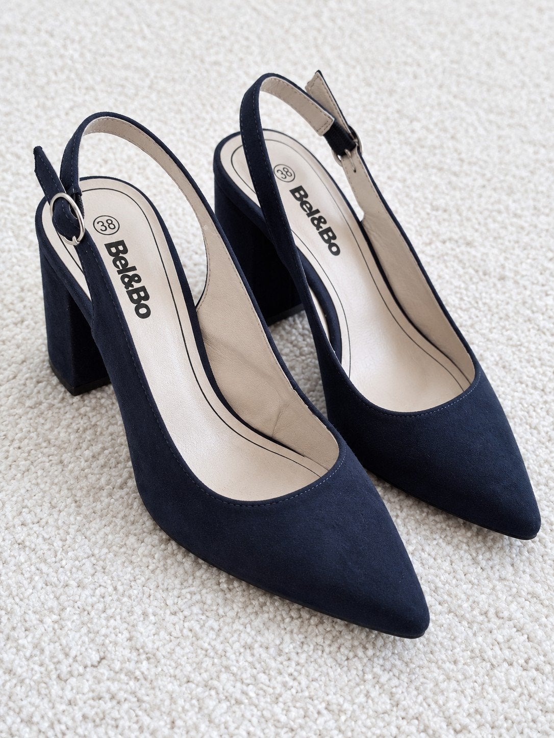Bel&Bo Donkerblauwe Suède-look Slingback Pumps met Blokhak -, Enlèvement ou Envoi, Bel & Bo, Escarpins, Comme neuf