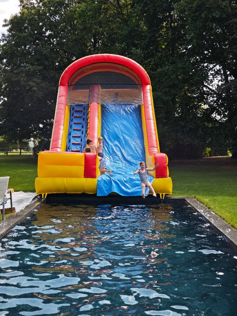 Unieke waterglijbaan - Te huur voor een weekend, Hobby & Loisirs créatifs, Articles de fête | Location, Neuf, Enlèvement ou Envoi