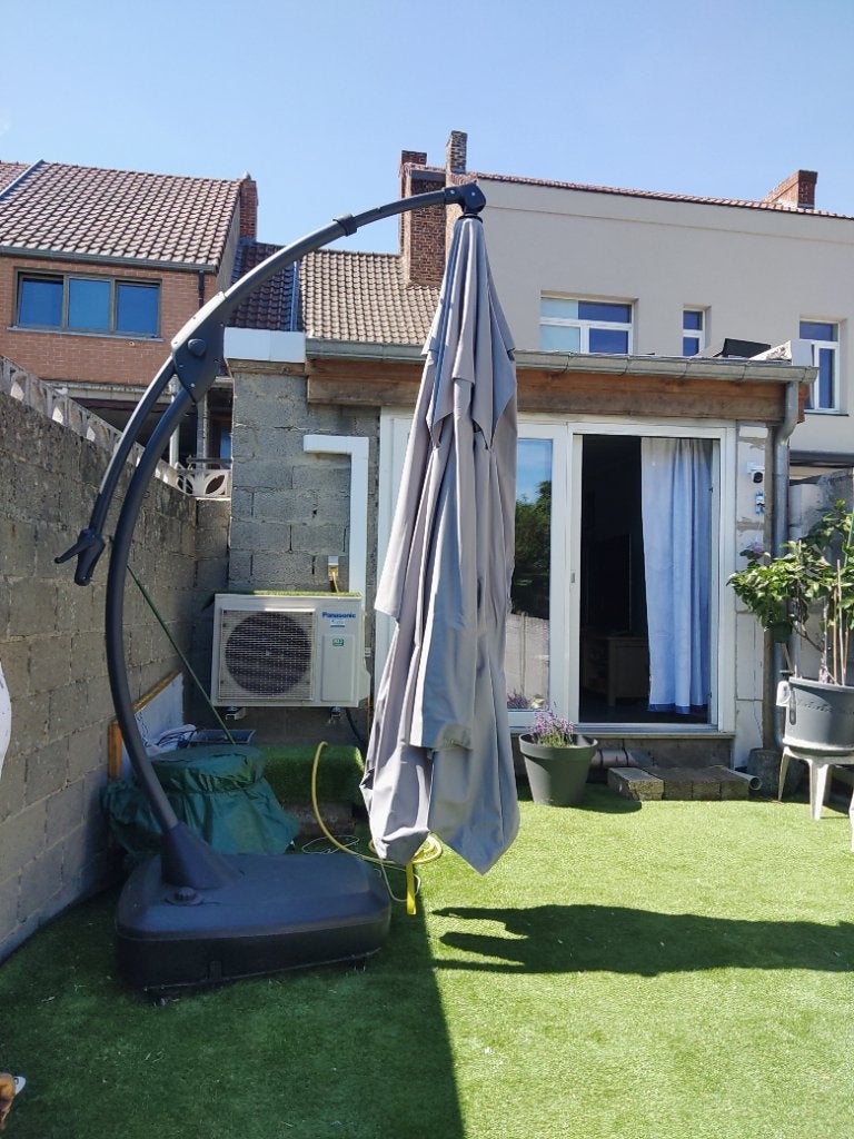 Parasol déporté, Enlèvement, Neuf