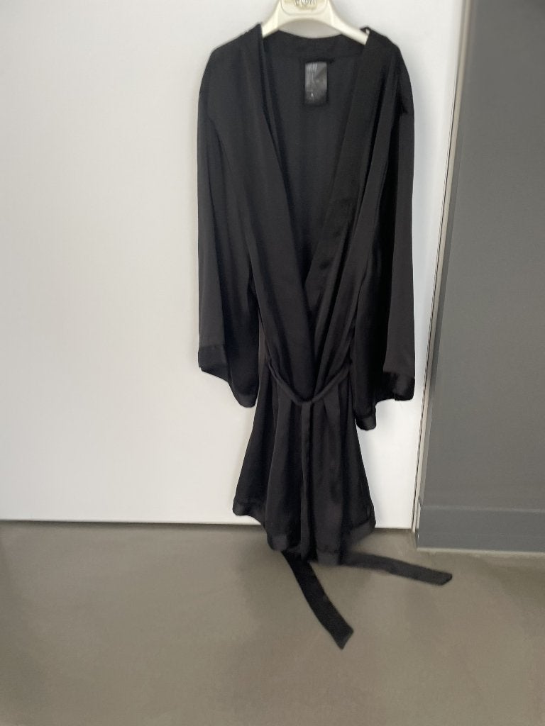 Chemise de nuit noire taille S de la marque H&M, H&M, Enlèvement ou Envoi, Comme neuf, Taille 36 (S)