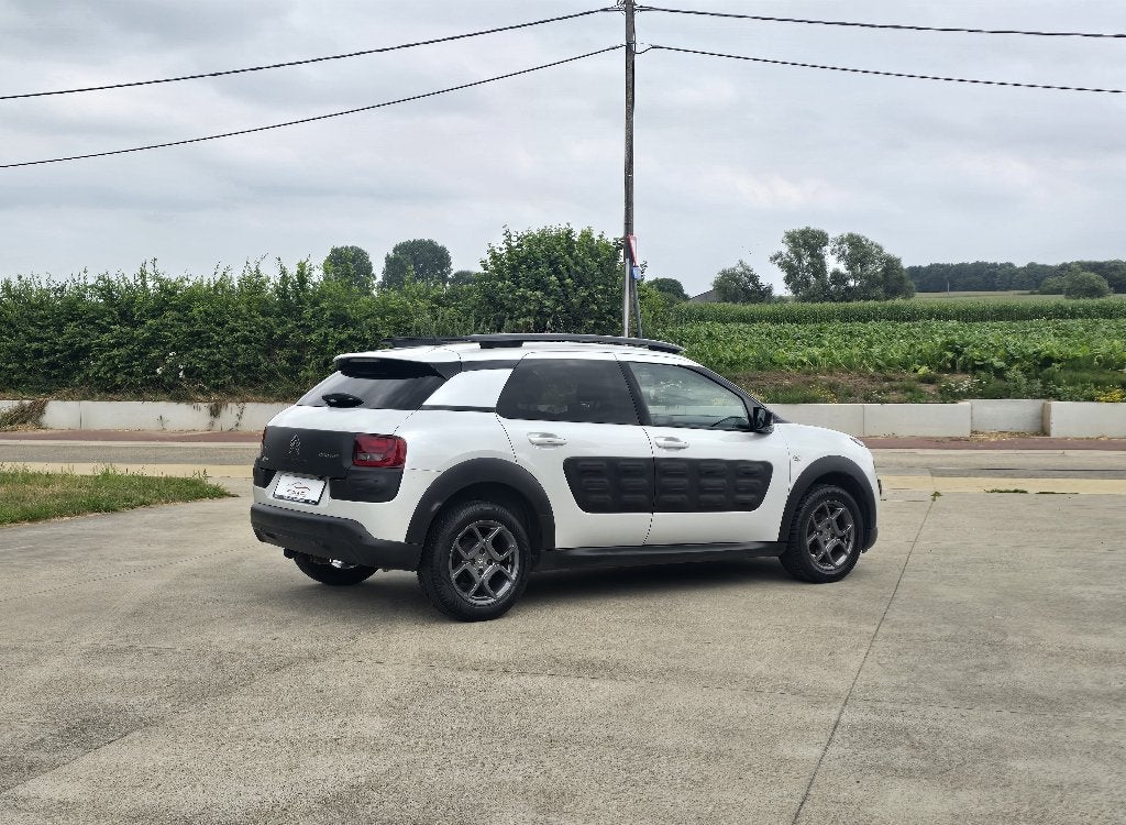 Citroën C4 Cactus 1.2i Ben.** CarPlay - LED - Cam ** GAR 12M, Voorwielaandrijving, Stof, 1199 cc, https://public.car-pass.be/vhr/093be2a5-516d-479b-b579-be0c67686d83