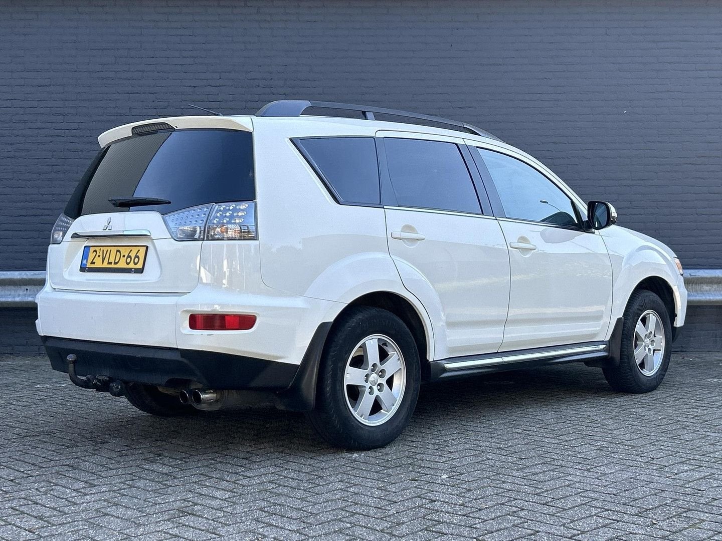 Mitsubishi Outlander 2.2 DI-D Intense | Climate | Trekhaak |, Autos, Achat, Outlander, Entreprise, Boîte manuelle