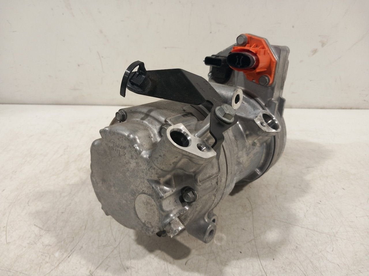 Airco pomp Renault Scenic, Onderdelen@venauto.nl, Van der Ven Autorecycling B.V., Ettenseweg 76, 4706 PB Roosendaal, The Netherlands