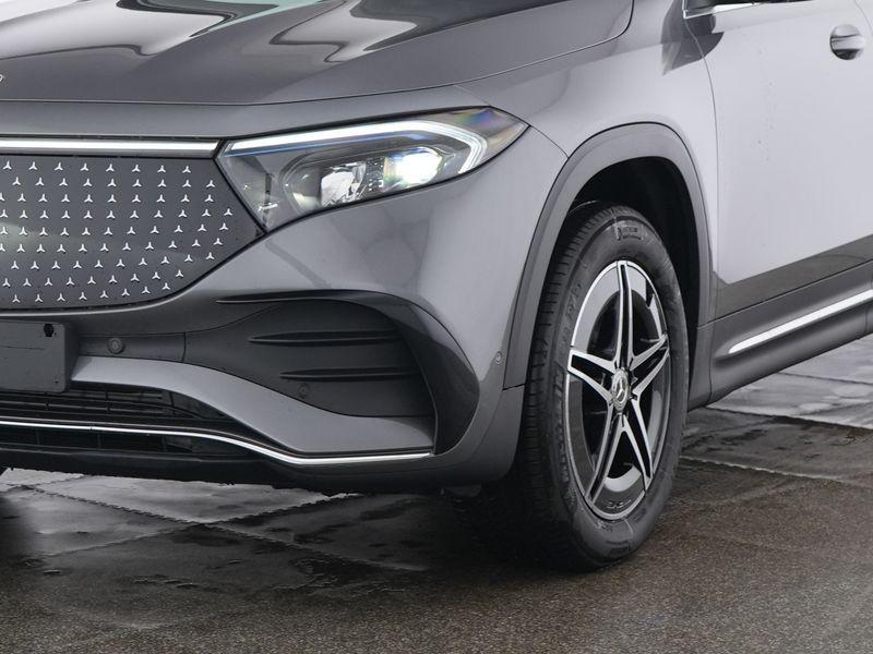Mercedes-Benz EQB-Klasse 300 4MATIC AMG Line | 360° Camera, Automaat, Stof, 417 km, 5 zetels