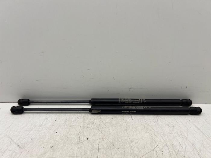 Kit amortisseur couvercle coffre d'un Fiat Punto, -, 3 mois de garantie, Utilisé, Fiat