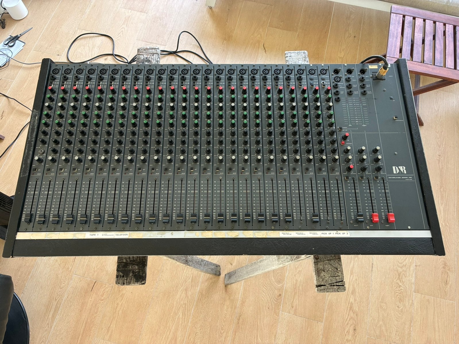 D&r series 700 mk3, Enlèvement, Utilisé, 20 canaux ou plus, Entrée micro