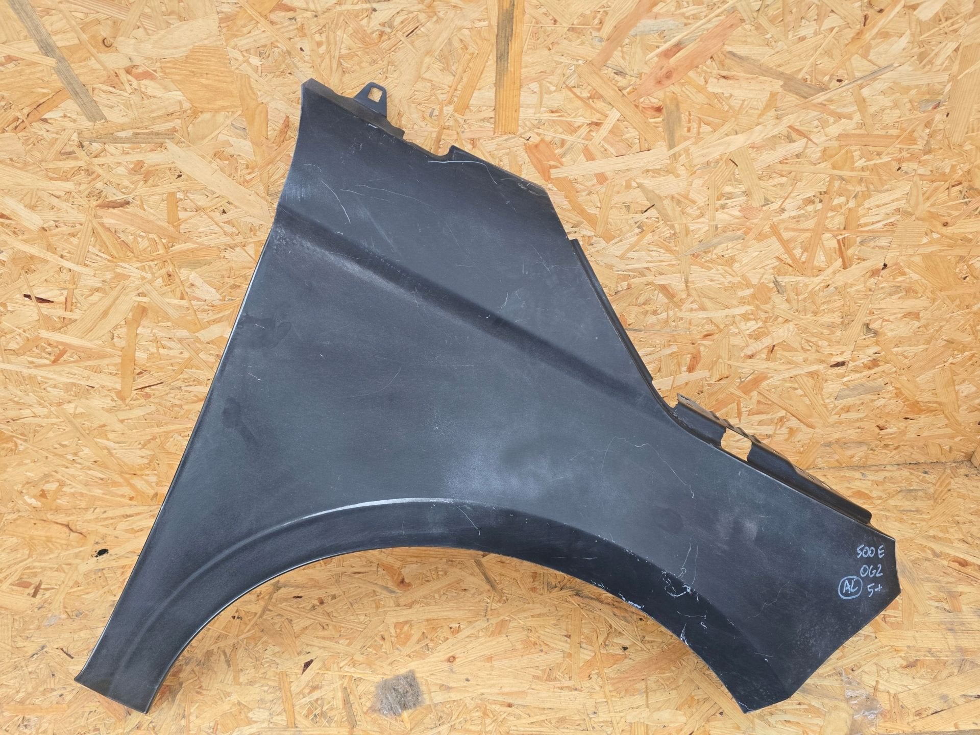 Panneau lat ral avant Fiat 500E 20, Stellantis Europe S.p.A., Info@stellantis.com, Utilisé, Corso Giovanni Agnelli 200
10135  Turin, IT