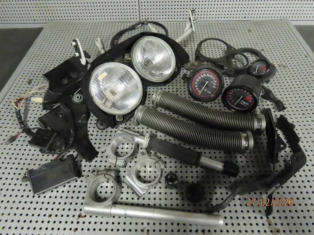 Lot (petite collection) pièces ZXR750 ZXR 750 J mod., Motos, Pièces | Kawasaki, Utilisé, Enlèvement ou Envoi