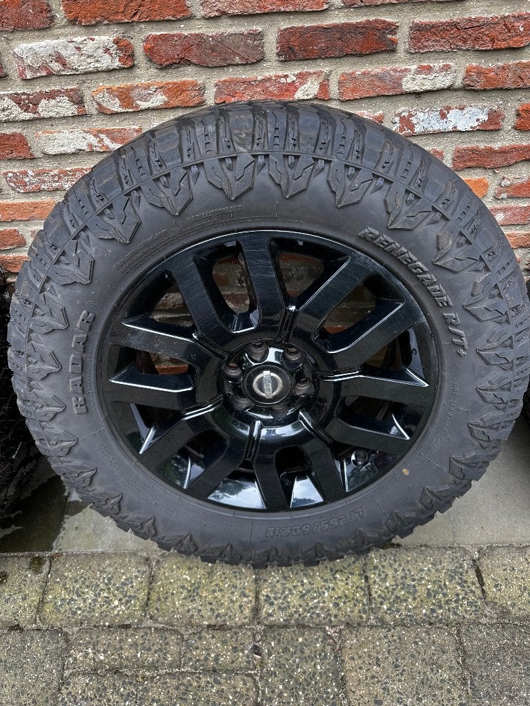 Velgen Nissan Navara met Renegade banden, Autos : Pièces & Accessoires, Pneus & Jantes, Neuf, 265 mm, Pneus été, Enlèvement