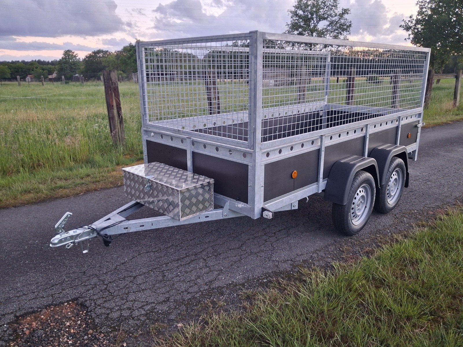 Aanhanger bakwagen VDM 3x 1.32, Ophalen