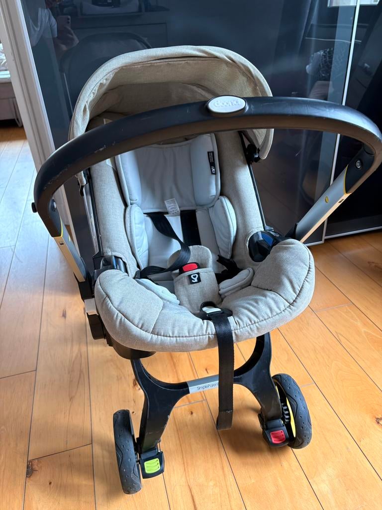 Doona+ poussette et siège auto 2-en-1 très bon état, Enfants & Bébés, Poussettes & Combinaisons, Comme neuf, Poussette, Enlèvement