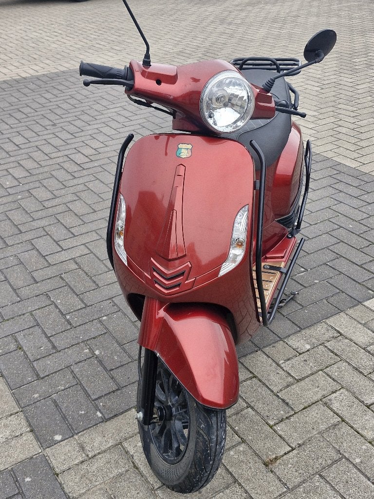 Scooter gts classe A, Gts, Enlèvement ou Envoi, Comme neuf, Essence