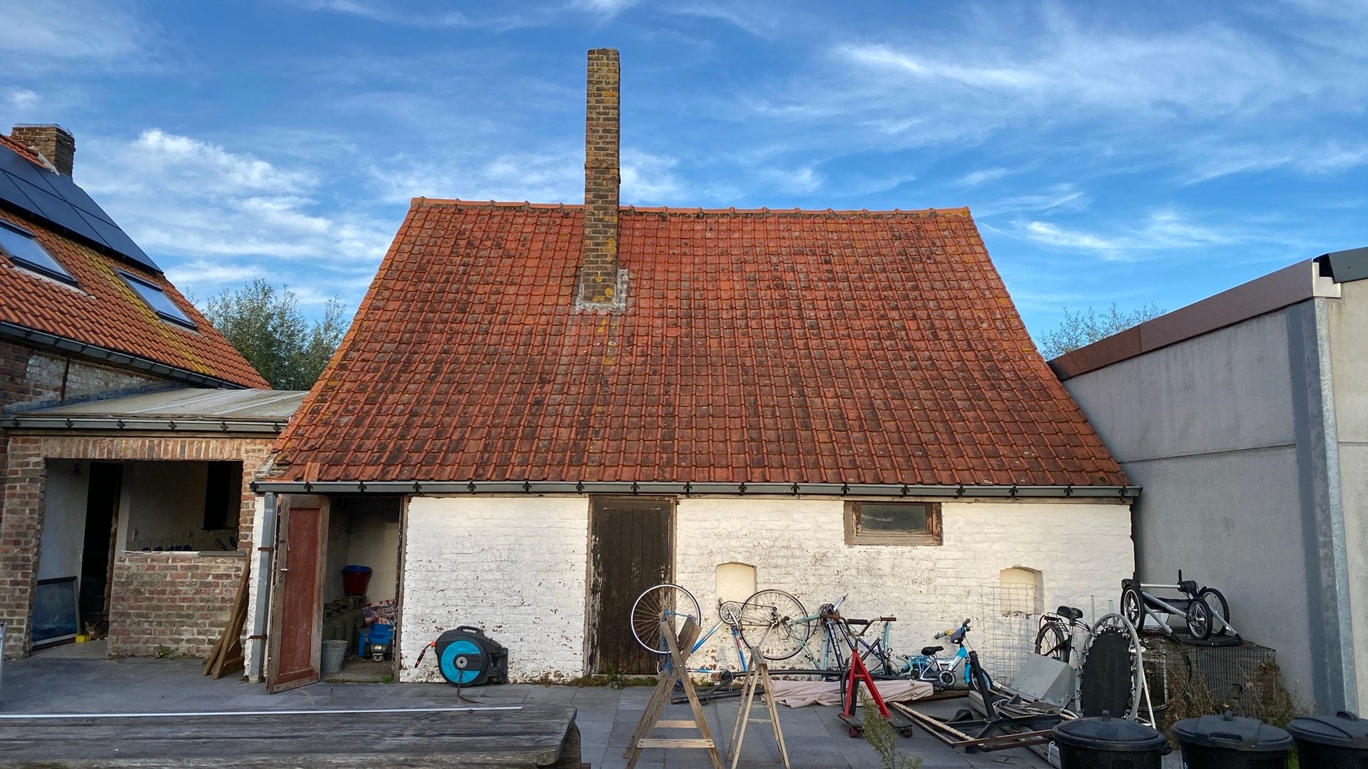 Keramische dakpannen Hennuyères, Ophalen