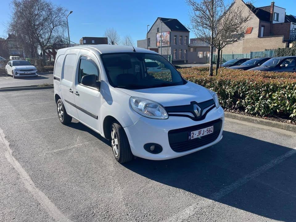 Renault Kangoo te koop – bouwjaar 2019., Auto's, Euro 6, 4 cilinders, Parkeersensor, Wit