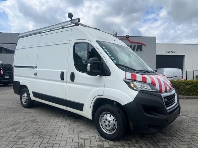 Peugeot Boxer 2.2 hdi 140pk Dakdrager/signalisatie 2020, Auto's, Peugeot, Voorwielaandrijving, 4 deurs, 102 kW, Wit