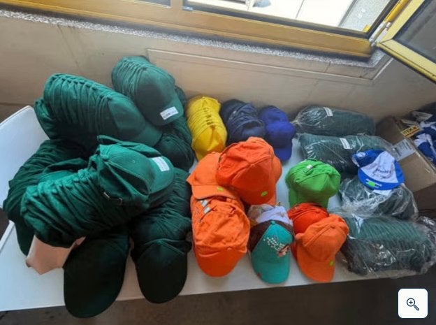 NIEUW partij petten 200stuks, Kleding | Dames, Badmode en Zwemkleding, Ophalen, Nieuw