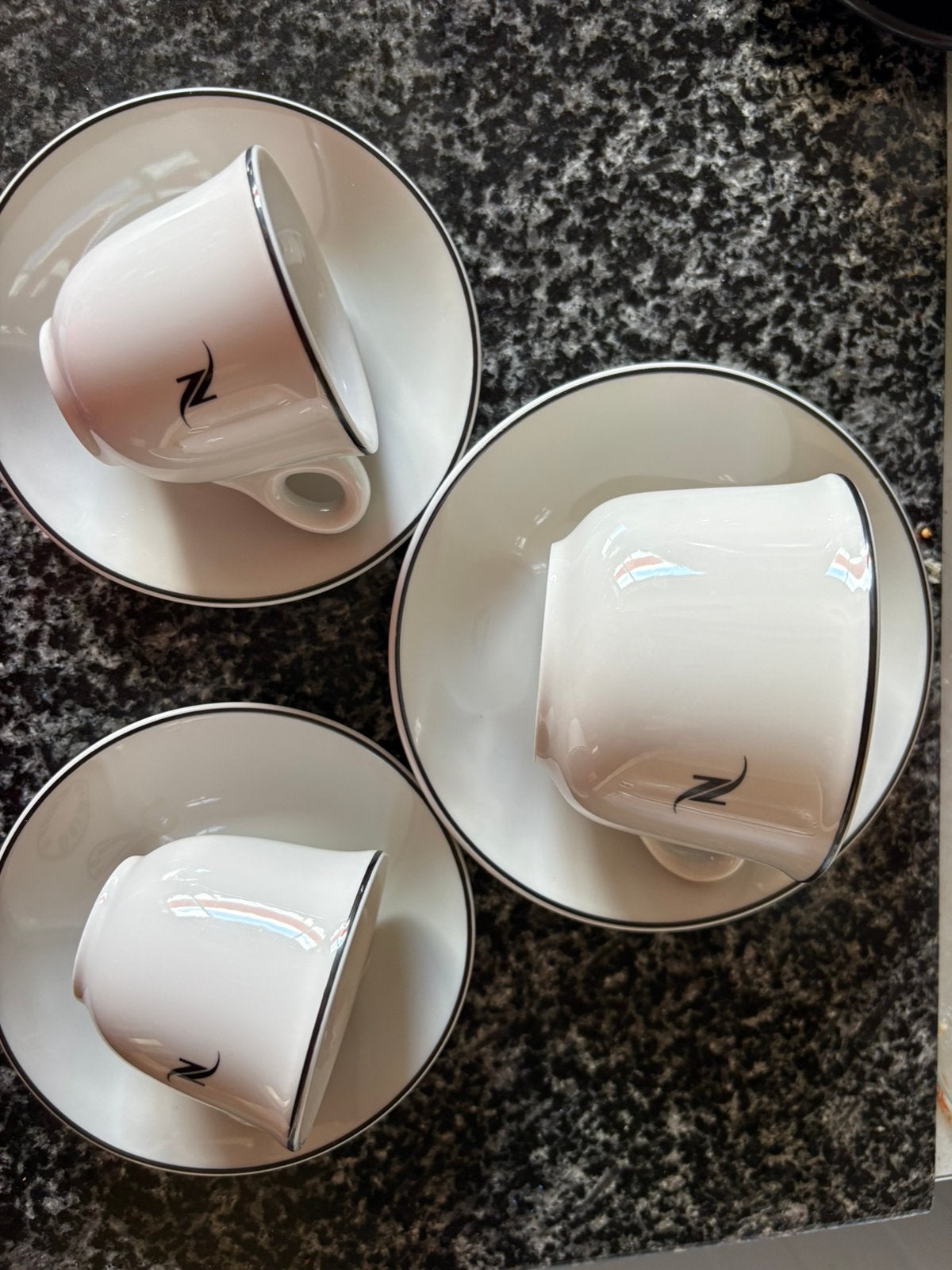 3 tasses à café Nespresso avec soucoupes (made in Germany), Enlèvement, Porcelaine, Vintage