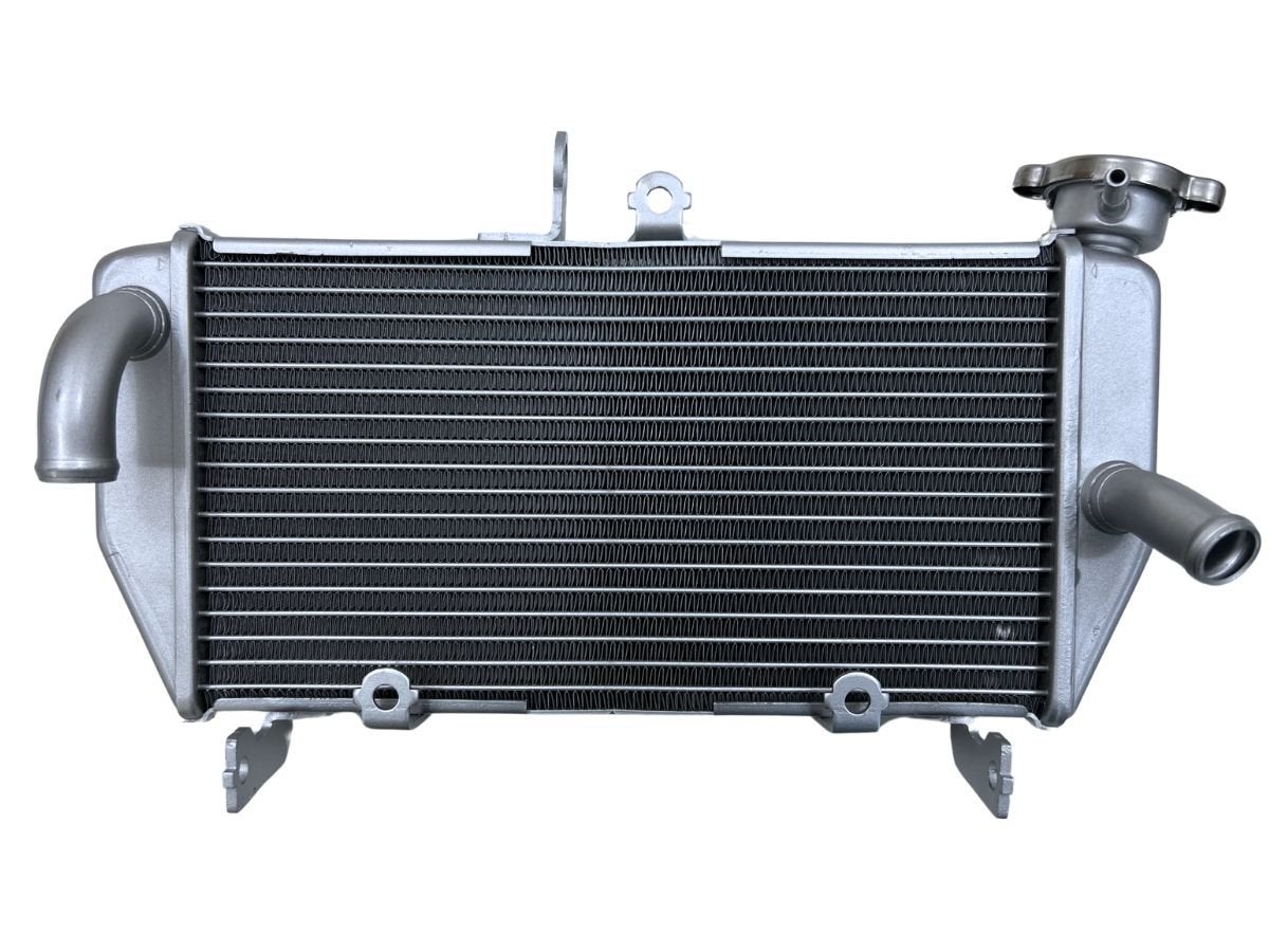RADIATEUR EAU YZF R3 R25 2014-2018 (YZF-R25 YZF-R3 BR5), Dhr. S. di Majo, Neuf, Info@cama-motorparts.nl, P.J. Troelstraweg 8 8
3144 CX  MAASSLUIS, NL