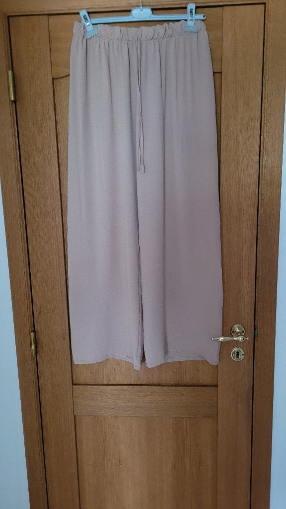 pantalon été  dame taille unique(plutôt S/M), Kleding | Dames, Broeken en Pantalons, Ophalen of Verzenden, Zo goed als nieuw, Maat 38/40 (M)