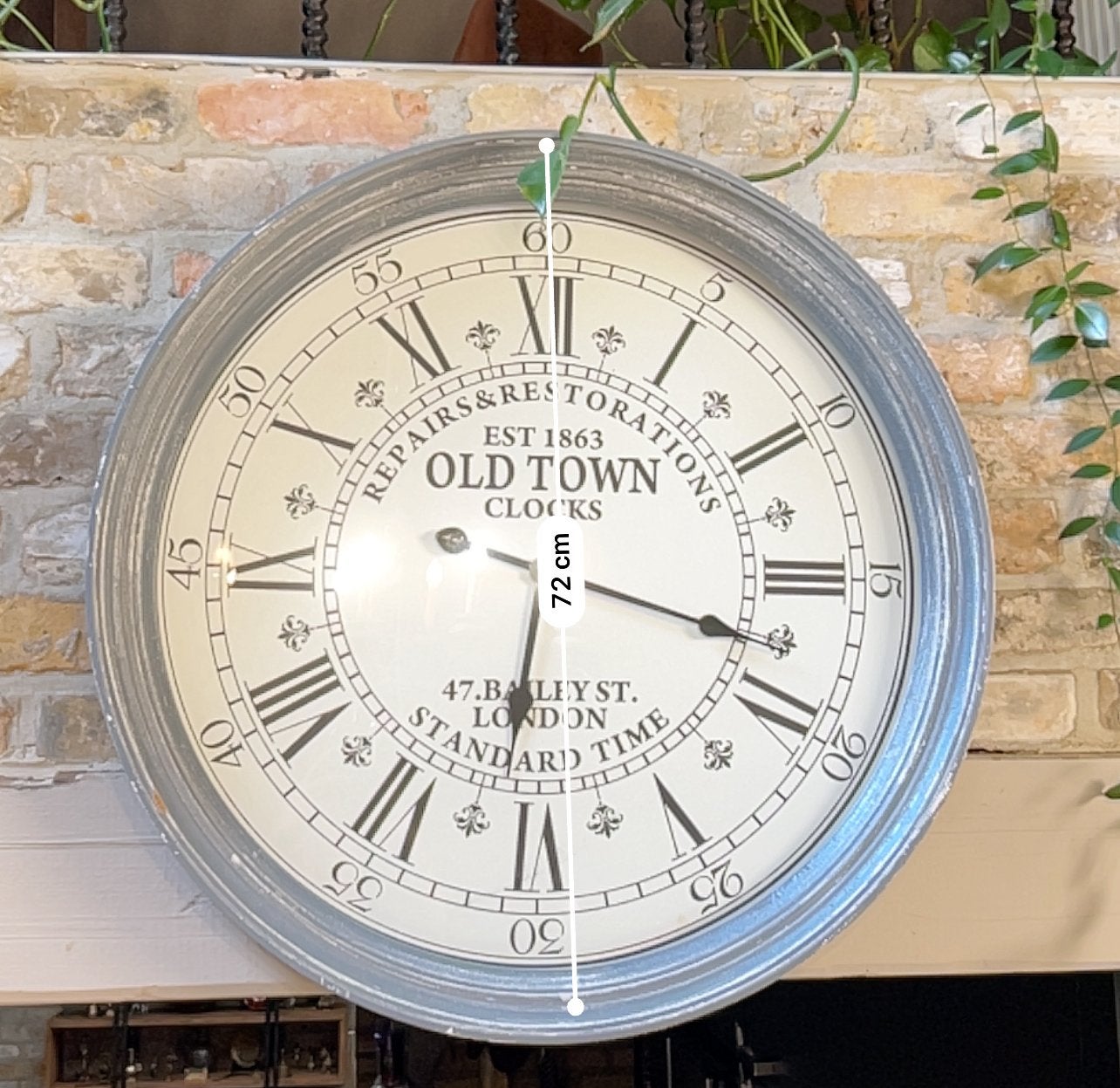Grote decoratieve wandklok – Old Town Clocks – Ø 75 cm, Huis en Inrichting, Ophalen, Wandklok