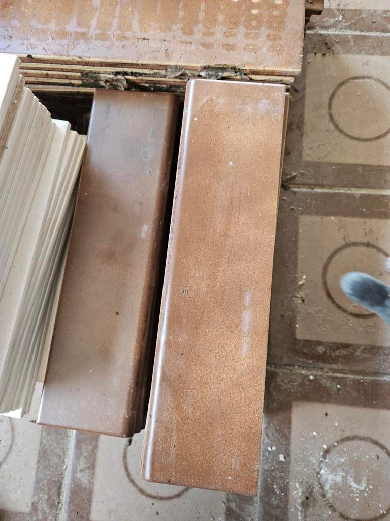Keramische plinten, Ophalen