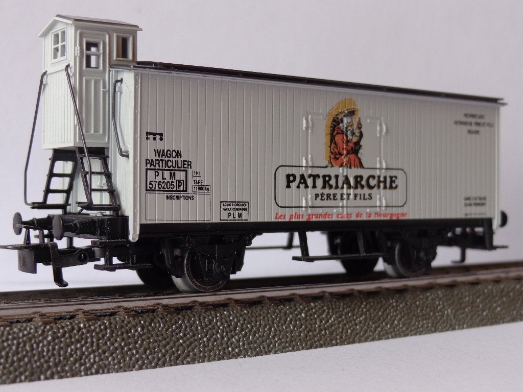 Marklin ho SNCF  Wagon publicitaire  Vins 'PATRIARCHE'., Hobby & Loisirs créatifs, Trains miniatures | HO, Enlèvement ou Envoi