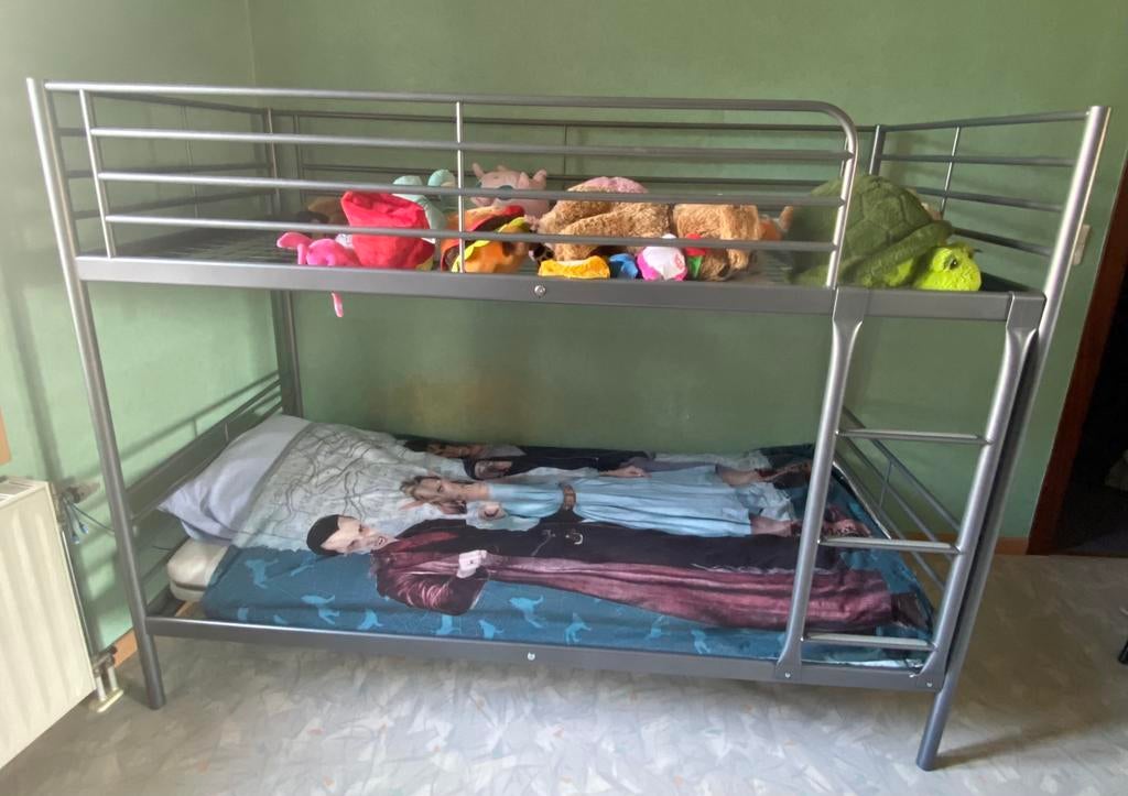 Svarta stapelbed IKEA 90x200 als nieuw, Huis en Inrichting, Ophalen, Zo goed als nieuw, Stapelbed