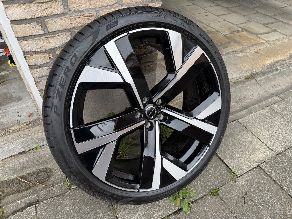 Originele Volvo XC60 22 inch velgenset new dot 2026, Auto-onderdelen, Banden en Velgen, Ophalen, 265 mm, Banden en Velgen, Nieuw