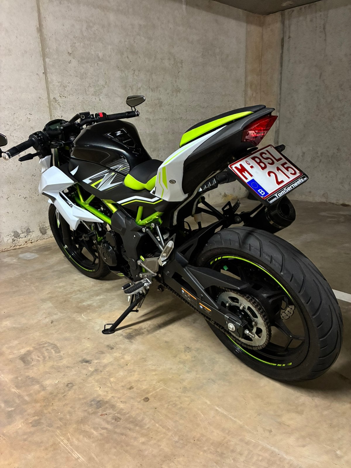 Kawasaki Z125, Motos, Particulier