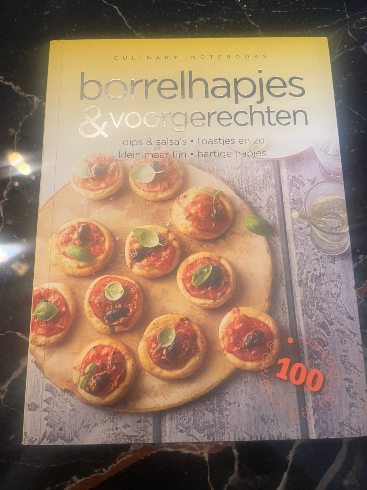 Kookboek hapjes, Enlèvement ou Envoi, Comme neuf