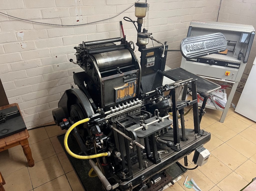 GRATIS Heidelberg degel A4, Antiquités & Art, Antiquités | Outils & Instruments, Enlèvement