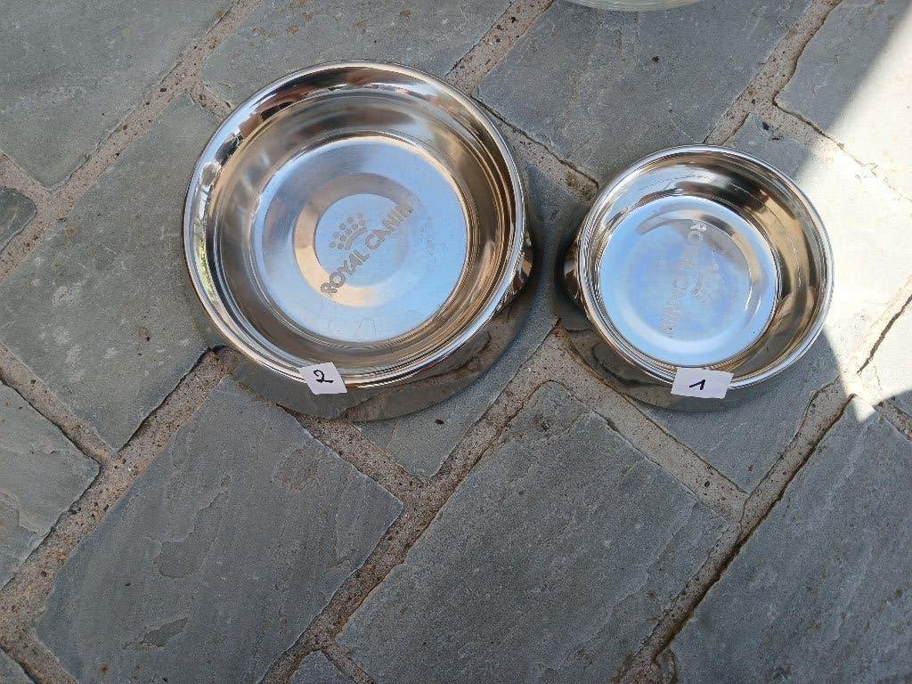 Drinkbakjes, Dieren en Toebehoren, Ophalen, Zo goed als nieuw