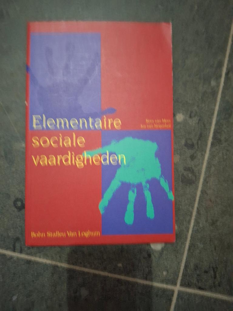 Boek elementaire sociale vaardigheden, Boeken, Ophalen of Verzenden, Gelezen