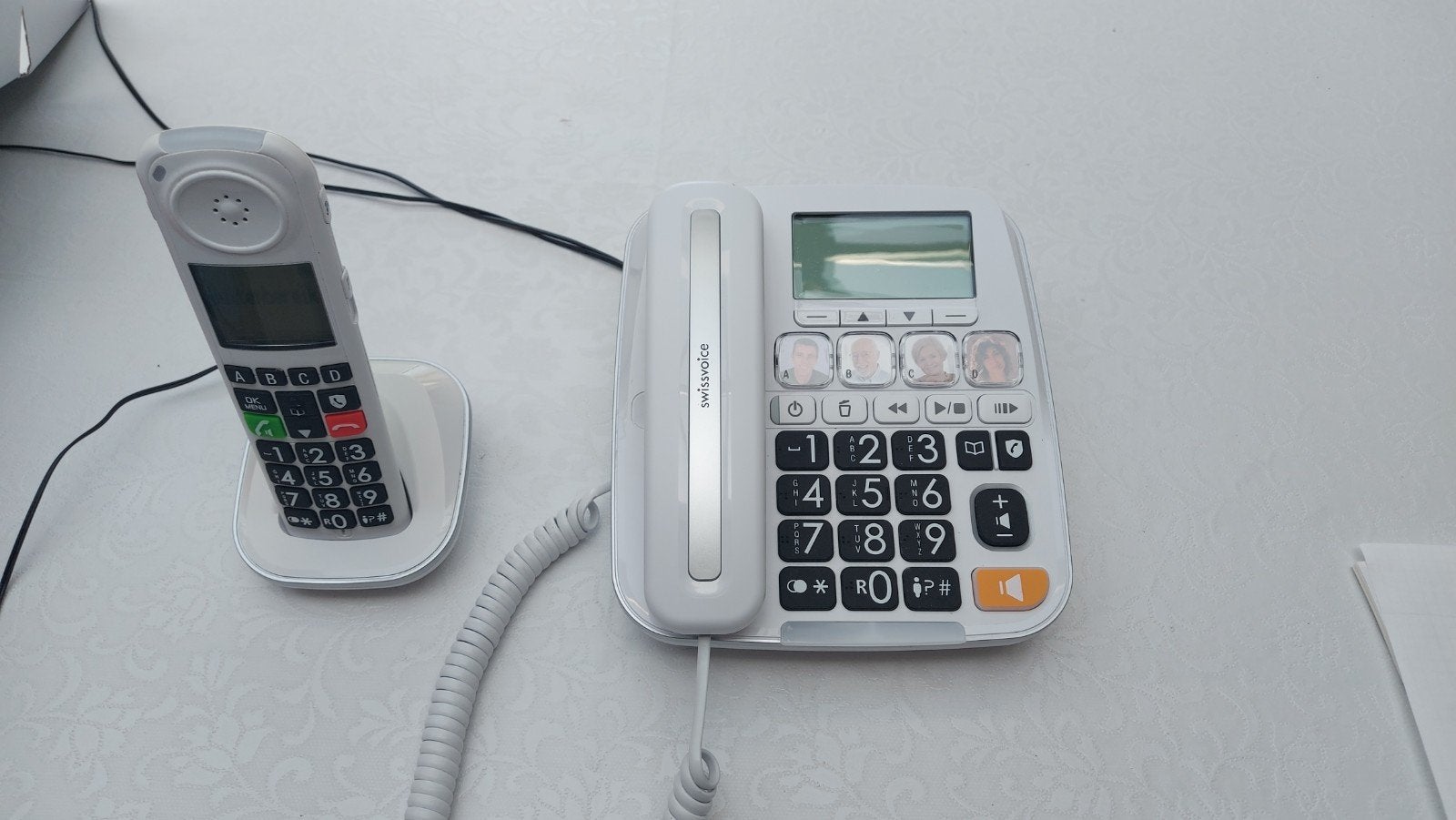 Senioren telefoon combo set swisvoice, Télécoms, Téléphones fixes | Combinés & sans fil, Enlèvement ou Envoi, Comme neuf, 1 combiné