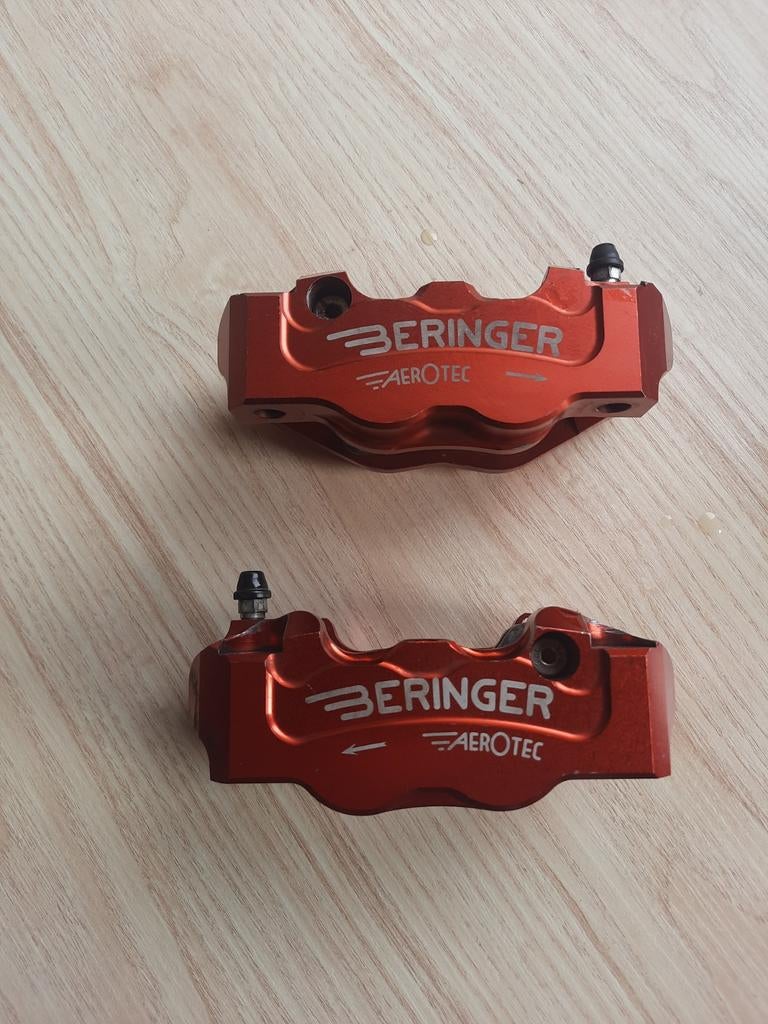 Beringer aerotec klauwen, Enlèvement