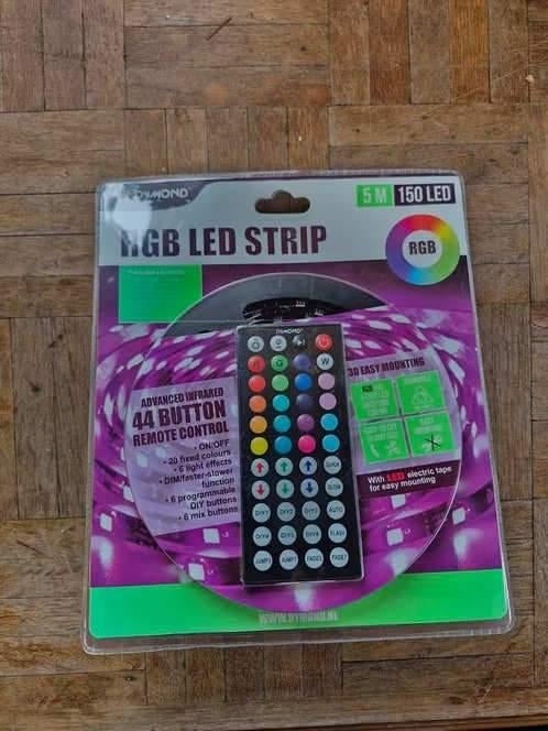 5m ledstrip verschillende kleuren, Ophalen