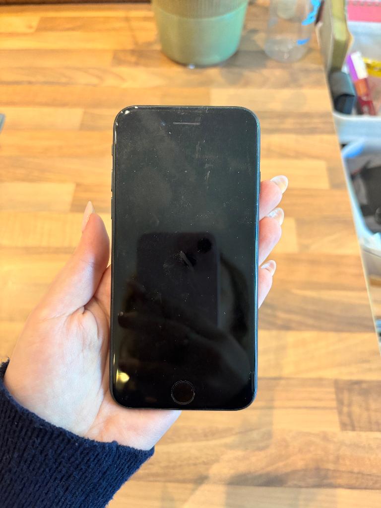 Iphone SE 64 GB, Télécoms, Téléphonie mobile | Apple iPhone, Enlèvement ou Envoi, Utilisé, 64 GB, Sans abonnement