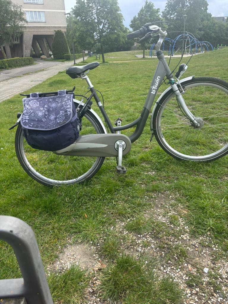 Btwin damesfiets, Fietsen en Brommers, Ophalen, Zo goed als nieuw