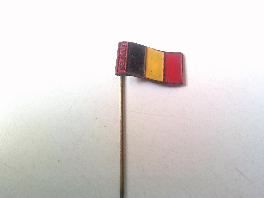 pin belgische vlag, Verzamelen, Ophalen, Zo goed als nieuw, Overige onderwerpen, Speldje of Pin