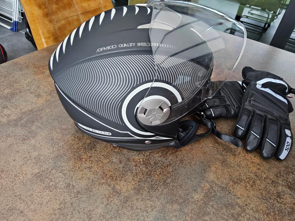 Excellent casque de moto confortable, Enlèvement, Seconde main, M, Femmes
