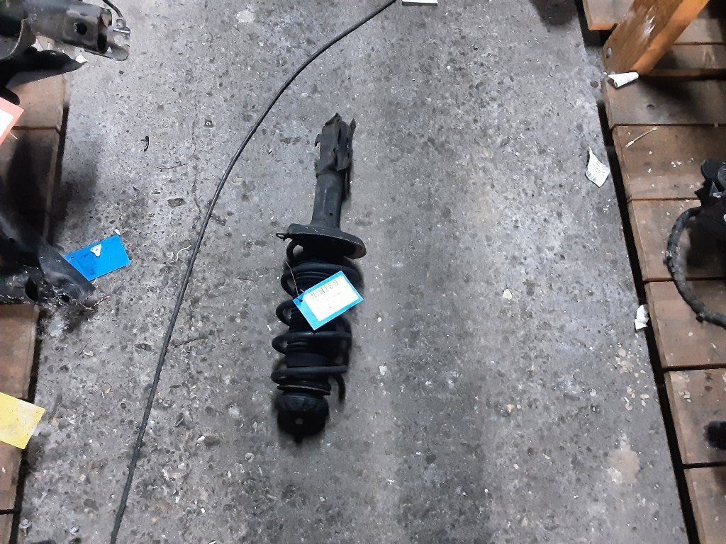 SCHOKBREKER LINKS VOOR Volkswagen Polo III (6N1), Gebruikt, Volkswagen, Mevr. I. Hauben, Rue de l'Espoir 34 34
4030  GRIVEGNÉE, BE