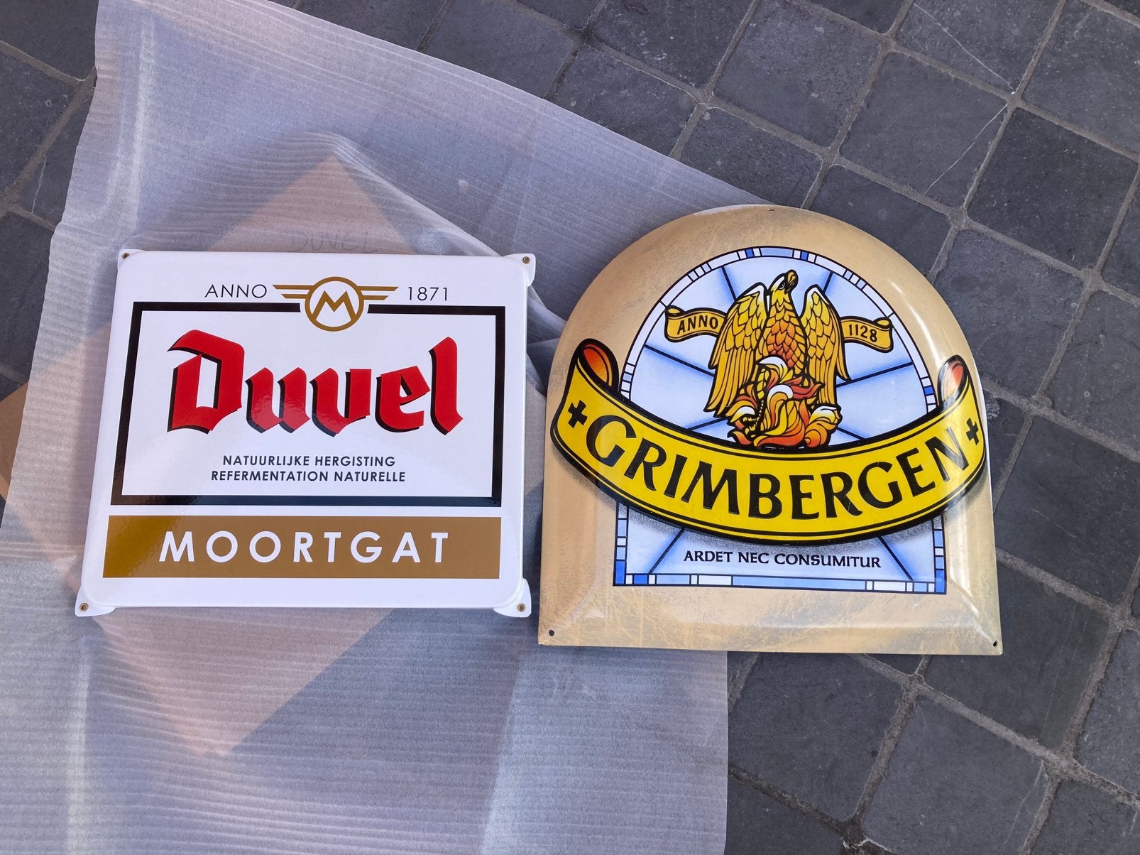 2 x emaille Grimbergen + Duvel, Verzamelen, Ophalen of Verzenden, Zo goed als nieuw, Verpakking